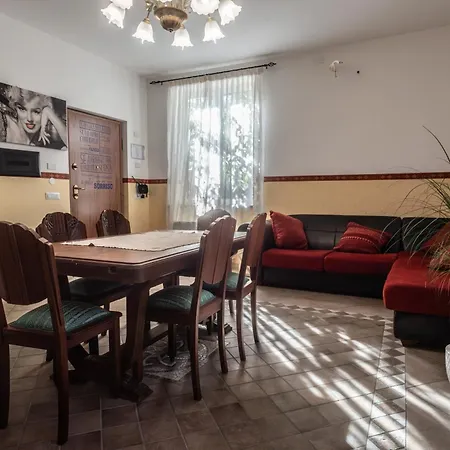 Nathan's Charming House * ויטרבו